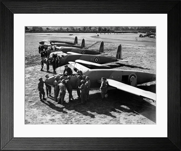 Framed Print : Army Airborne. Soldier Pilot in the making of Gliders receiving instruction from R. A. F