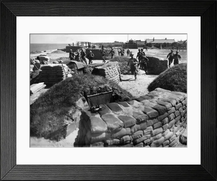 Framed Print : World War II. Gun emplacement on East Coast. May 1940 P014902 Framed Print : World War II. Gun emplacement on East Coast. May 1940 P014902