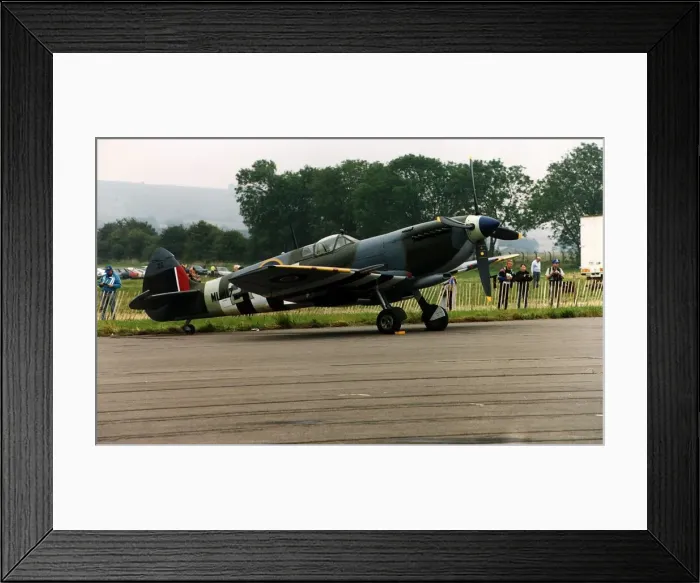 Framed Print : A World War Two RAF Spitfire pictured at the Wroughton Air Show. 30th August 1993 Framed Print : A World War Two RAF Spitfire pictured at the Wroughton Air Show. 30th August 1993