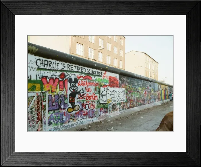 Framed Print : West Berlin, Germany, 10 days after relaxation of border crossing by GDR Government Framed Print : West Berlin, Germany, 10 days after relaxation of border crossing by GDR Government