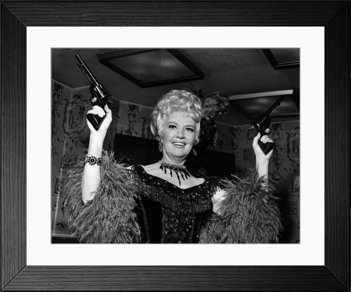 Framed Print : Hollywood star Betty Grable, whose famous legs made her millions Framed Print : Hollywood star Betty Grable, whose famous legs made her millions