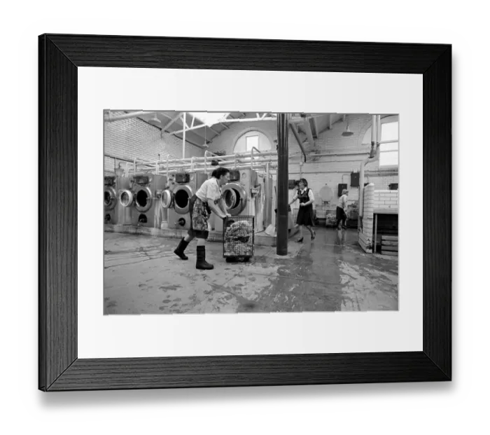 Framed Print : Glasgow Steamies. General scenes of women doing the laundry in a steamies in the Gorbals Framed Print : Glasgow Steamies. General scenes of women doing the laundry in a steamies in the Gorbals