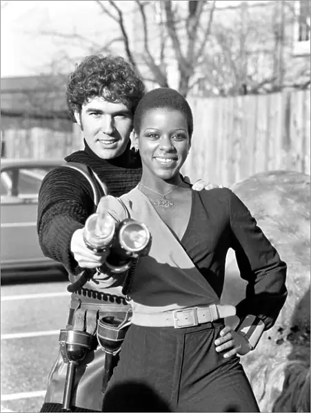 Josette Simon and Steven Pacey join the cast of Blakes Seven