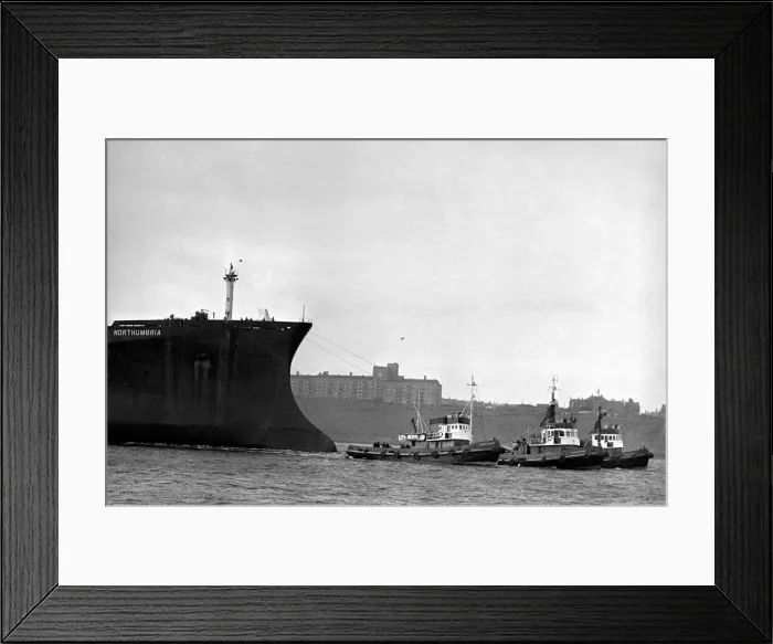 Framed Print : 250, 000 ton tanker. The S. S. iEsso NorthumbriaI a 250, 000 ton tanker built on the Tyne