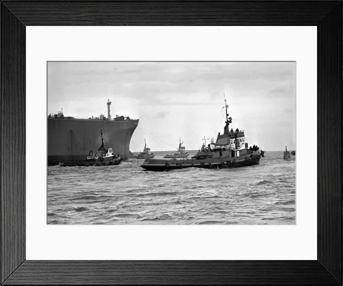 Framed Print : 250, 000 ton tanker. The S. S. iEsso NorthumbriaI a 250, 000 ton tanker built on the Tyne Framed Print : 250, 000 ton tanker. The S. S. iEsso NorthumbriaI a 250, 000 ton tanker built on the Tyne