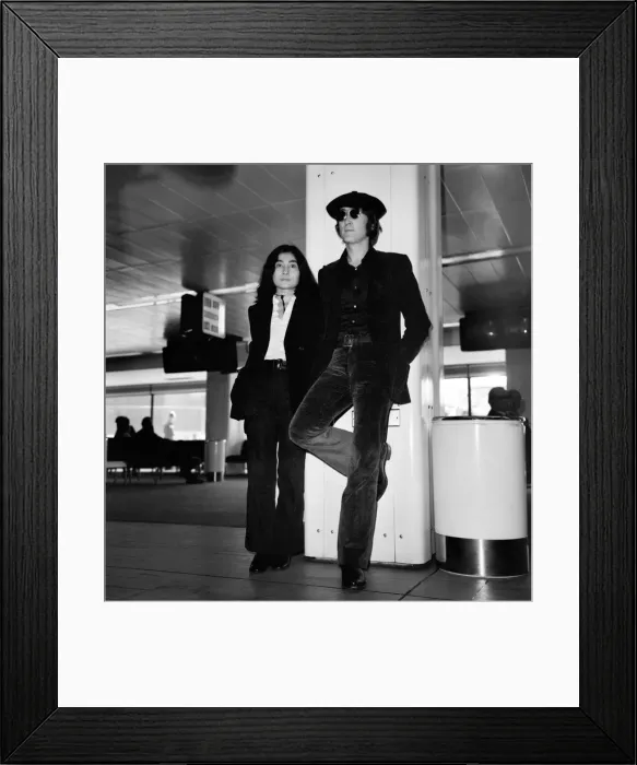 Framed Print : Arrivals at Heathrow. John Lennon and Yoko Ono arriving London Airport from New York Framed Print : Arrivals at Heathrow. John Lennon and Yoko Ono arriving London Airport from New York
