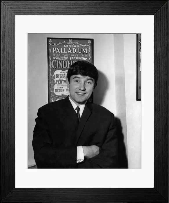 Framed Print : Jimmy Tarbuck, Comedian. October 1965 P006225
