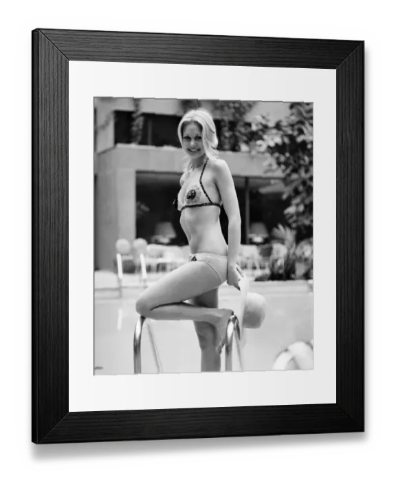 Framed Print : Fashion: Miss South Africa (Miss World). Annaline Kriel. March 1975 75-01350-003 Framed Print : Fashion: Miss South Africa (Miss World). Annaline Kriel. March 1975 75-01350-003