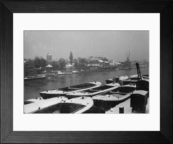 Framed Print : Barges tied up at Kingston as the River Thames freezes January 1940 Framed Print : Barges tied up at Kingston as the River Thames freezes January 1940
