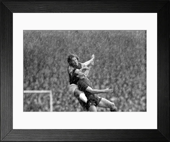 Framed Print : West Ham (0) v. Chelsea (1). March 1975 75-01701 Framed Print : West Ham (0) v. Chelsea (1). March 1975 75-01701