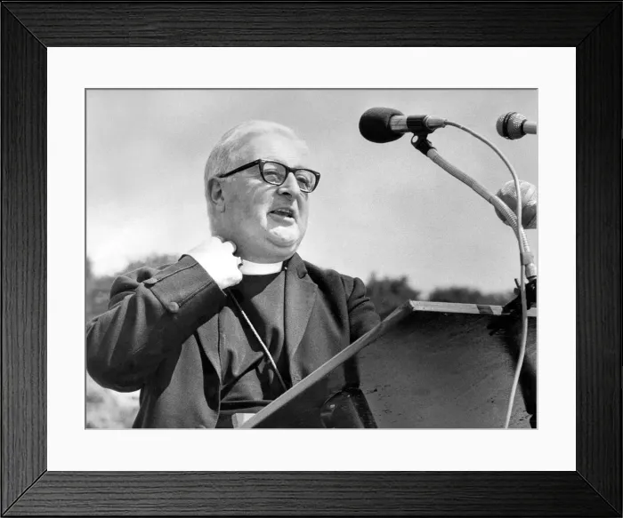 Framed Print : Durham Miners Gala - Dr Ian Ramsey gives a speech Framed Print : Durham Miners Gala - Dr Ian Ramsey gives a speech