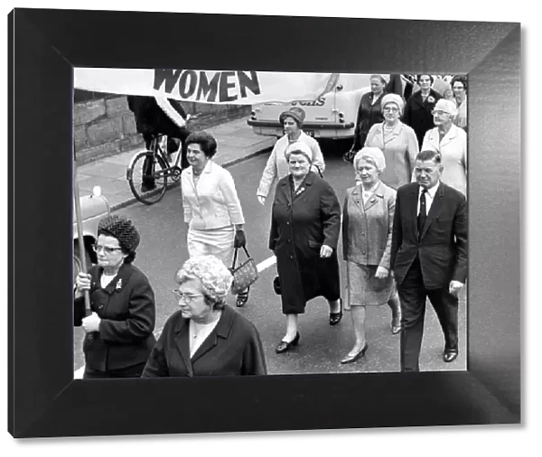 Durham Miners Gala - Bessie Braddock (3rd from left) leads the procession