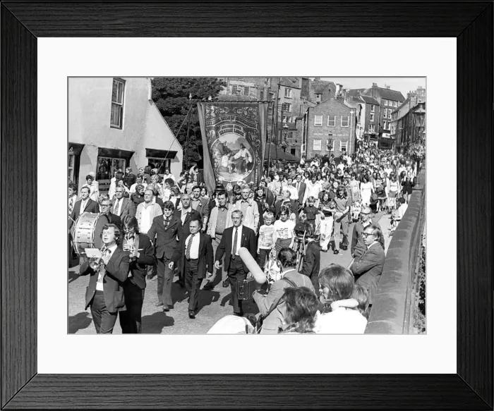 Framed Print : Durham Miners Gala - Crowds enjoy the march Framed Print : Durham Miners Gala - Crowds enjoy the march