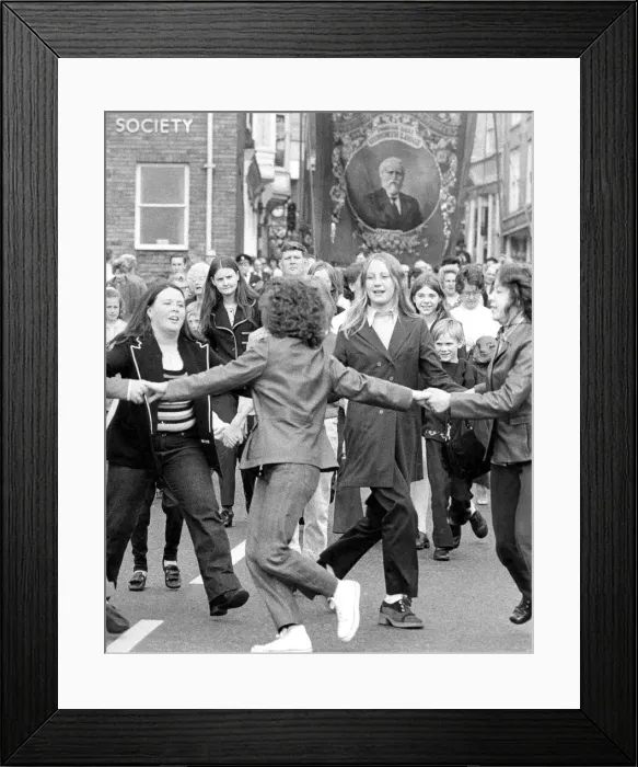 Framed Print : Durham Miners Gala - Young girls enjoy the parade