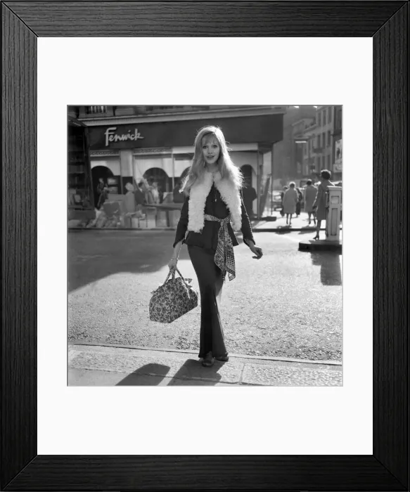 Framed Print : Fashion. Clothing. The first cool day and the maxi look seem to be the swinging London Framed Print : Fashion. Clothing. The first cool day and the maxi look seem to be the swinging London