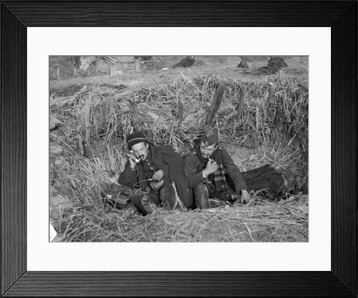 Framed Print : Belgian artillery man at Oostkerke near Diksmuide during the Battle of the Yser seen Framed Print : Belgian artillery man at Oostkerke near Diksmuide during the Battle of the Yser seen