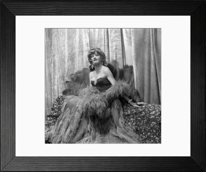 Framed Print : Brenda Beatty bearded lady pictured in July 1963 Framed Print : Brenda Beatty bearded lady pictured in July 1963