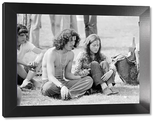 Watchfield Free Festival 1976, a music festival which attracted a large number of