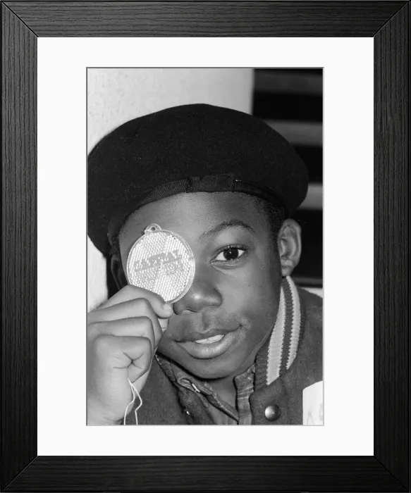 Framed Print : Musical Youth, British Jamaican pop / reggae group, at Capital Radio studios in London Framed Print : Musical Youth, British Jamaican pop / reggae group, at Capital Radio studios in London