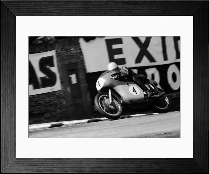 Framed Print : Senior TT race, Isle of Man. Winner Gary Hocking on his way to victory Framed Print : Senior TT race, Isle of Man. Winner Gary Hocking on his way to victory