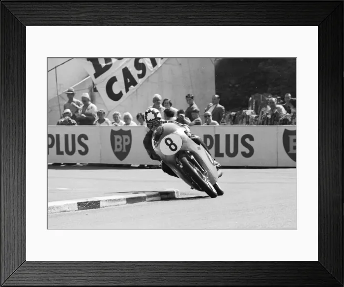 Framed Print : Lightweight 125cc race, Isle of Man. Tommy Robb in action. 4th June 1964 Framed Print : Lightweight 125cc race, Isle of Man. Tommy Robb in action. 4th June 1964