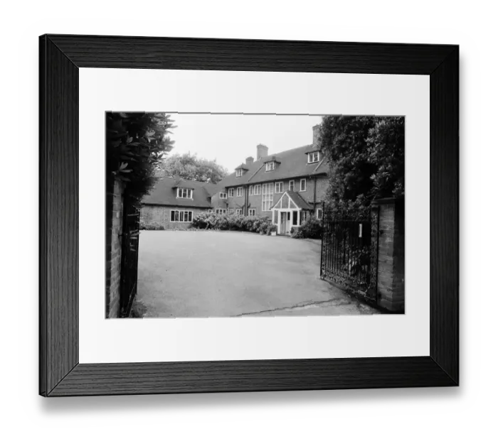 Framed Print : Home of Robin Gibb in Wentworth Surrey August 1980. Local Caption Hurstbourne Framed Print : Home of Robin Gibb in Wentworth Surrey August 1980. Local Caption Hurstbourne