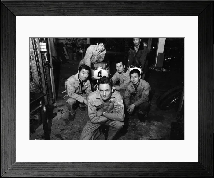 Framed Print : Isle of Man TT Races 1967. Honda Team mechanics, led by Nobby Clark Framed Print : Isle of Man TT Races 1967. Honda Team mechanics, led by Nobby Clark