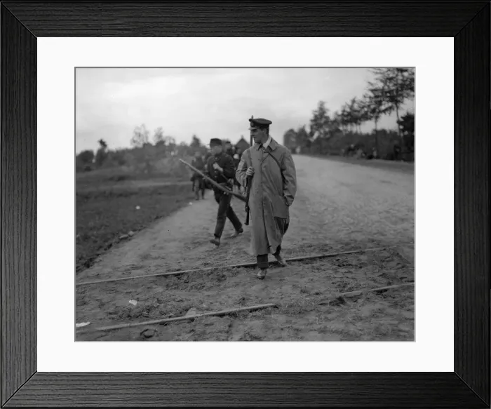 Framed Print : Lieutenant Newton Clare, a Royal Naval Air Service airman, seen here with a rifle Framed Print : Lieutenant Newton Clare, a Royal Naval Air Service airman, seen here with a rifle
