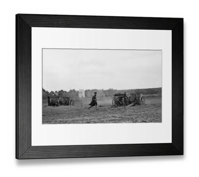 Framed Print : A Belgian field guns in action during the Battle of Hofstade Framed Print : A Belgian field guns in action during the Battle of Hofstade