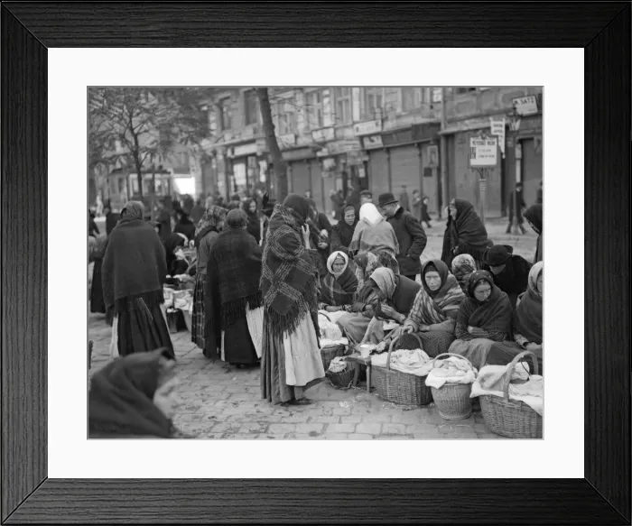 Framed Print : Peasant women in the market place in Lemberg selling their wares. Circa October 1914 Framed Print : Peasant women in the market place in Lemberg selling their wares. Circa October 1914