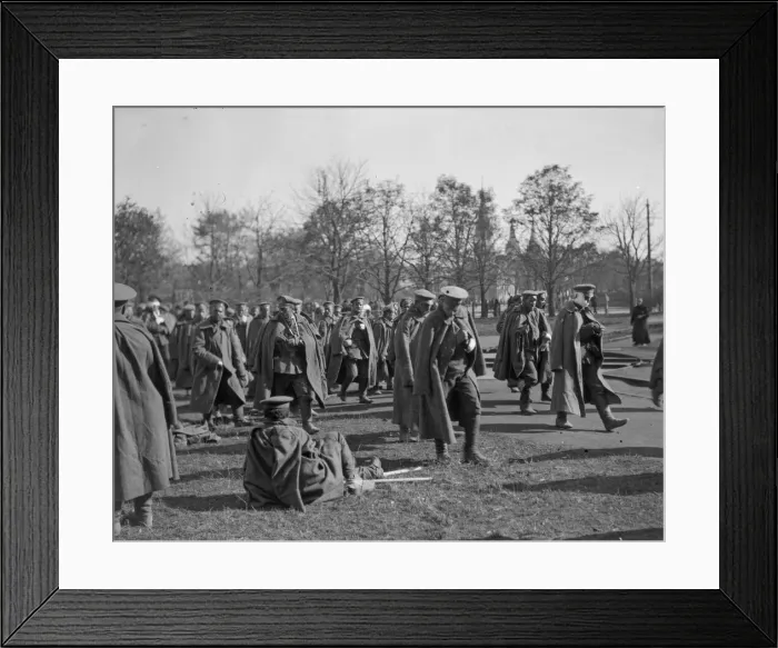 Framed Print : Wounded Russian soldiers at Lemsberg September 1914 Framed Print : Wounded Russian soldiers at Lemsberg September 1914
