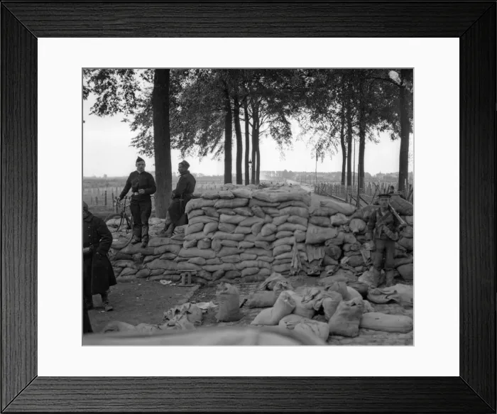 Framed Print : Belgian soldiers and Royal Marines from the Naval Brigade seen here manning a barricade Framed Print : Belgian soldiers and Royal Marines from the Naval Brigade seen here manning a barricade