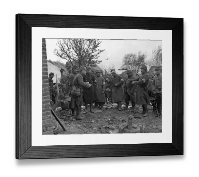 Framed Print : French Red Cross orderlies close to the front near Diksmuide during the Battle of