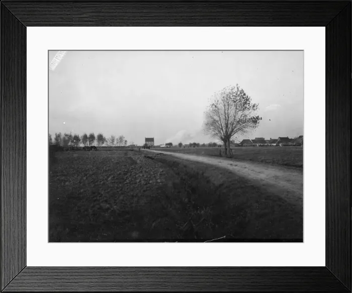 Framed Print : In the distance hores burn in Diksmuide during the Battle of the Yser Framed Print : In the distance hores burn in Diksmuide during the Battle of the Yser