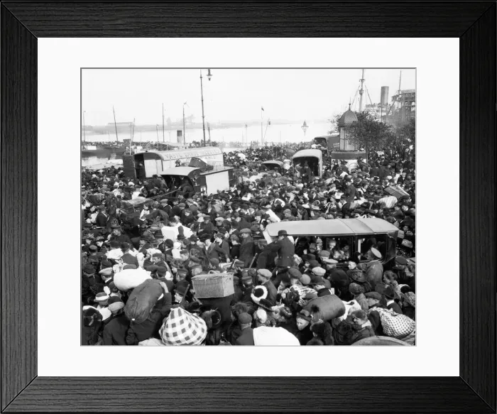 Framed Print : The rush of civilians to the quay at Antwerp to catch one of the boats evacuating