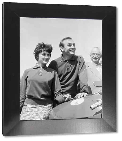 Mike Hailwood with girlfriend Pauline Nash 5th June 1962