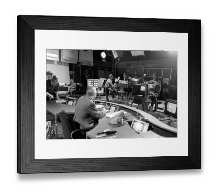 Framed Print : Television: ITN News: The ITN News Studio preparing for the lunch time bulletin