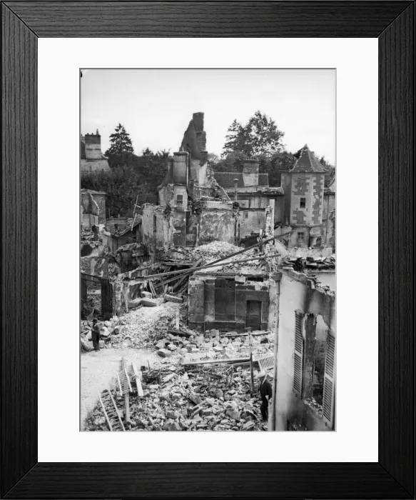 Framed Print : The French town of Senlis following a bombardment by German artillery during their Framed Print : The French town of Senlis following a bombardment by German artillery during their