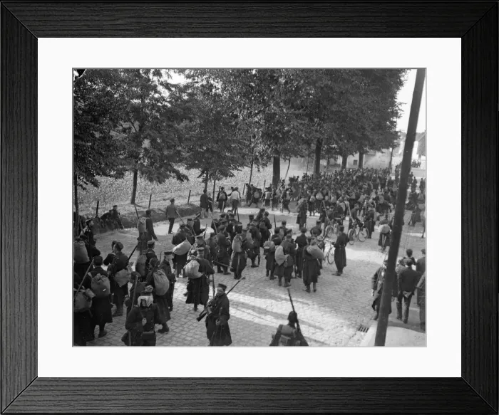 Framed Print : The Road to Ostend. October 1914 Belgian troops arriving by road at the Belgian