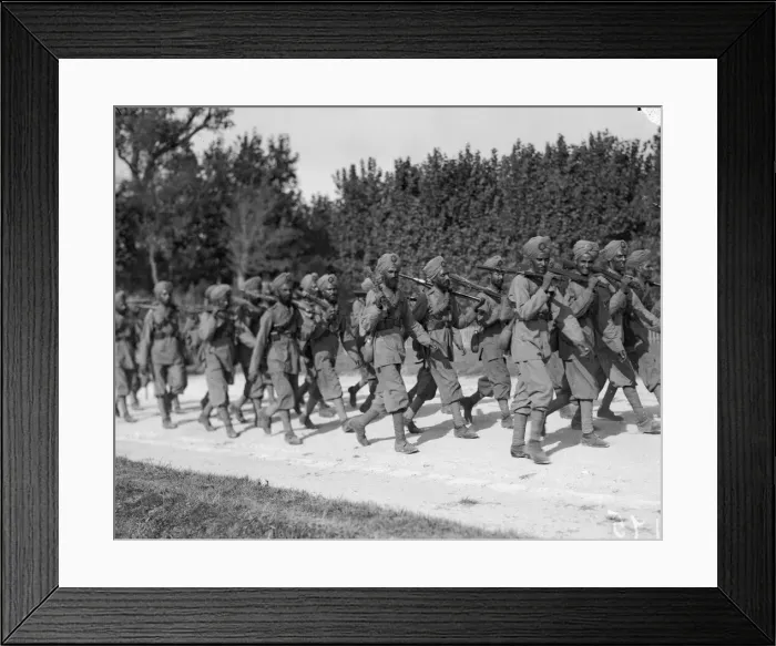 Framed Print : Indian troops seen here marching to their rest camp in Marseilles. September 1914 Framed Print : Indian troops seen here marching to their rest camp in Marseilles. September 1914