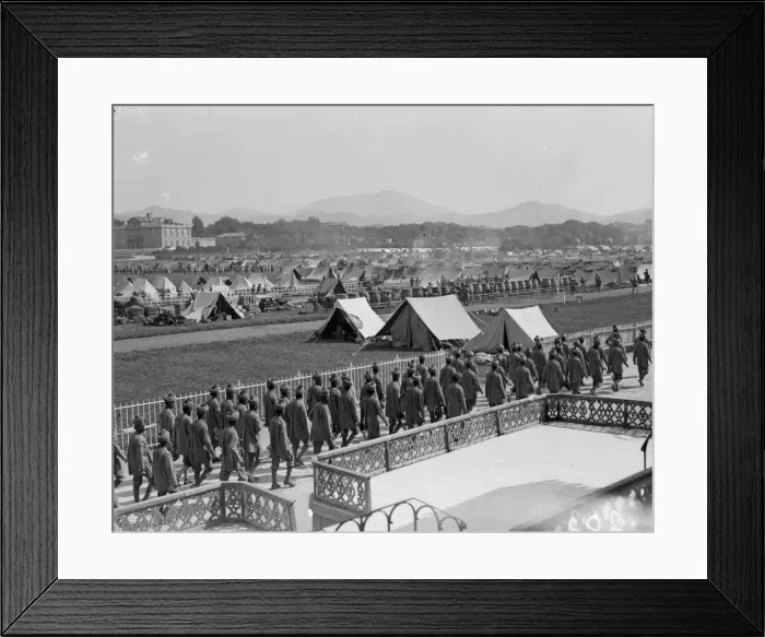 Framed Print : General view of the 3rd (Lahore) Indian Division rest camp on the race course