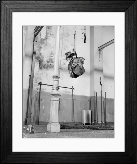 Framed Print : Bust of Bismark damaged in Antwerp the result of one of the three air raids made Framed Print : Bust of Bismark damaged in Antwerp the result of one of the three air raids made