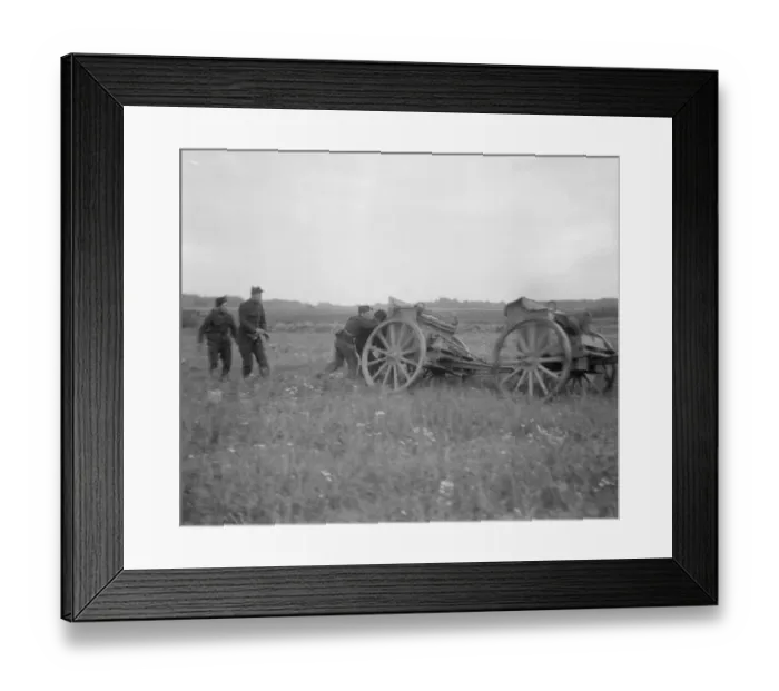 Framed Print : Troops removing ammunition from a caisson which the Belgians were forced to abandon Framed Print : Troops removing ammunition from a caisson which the Belgians were forced to abandon