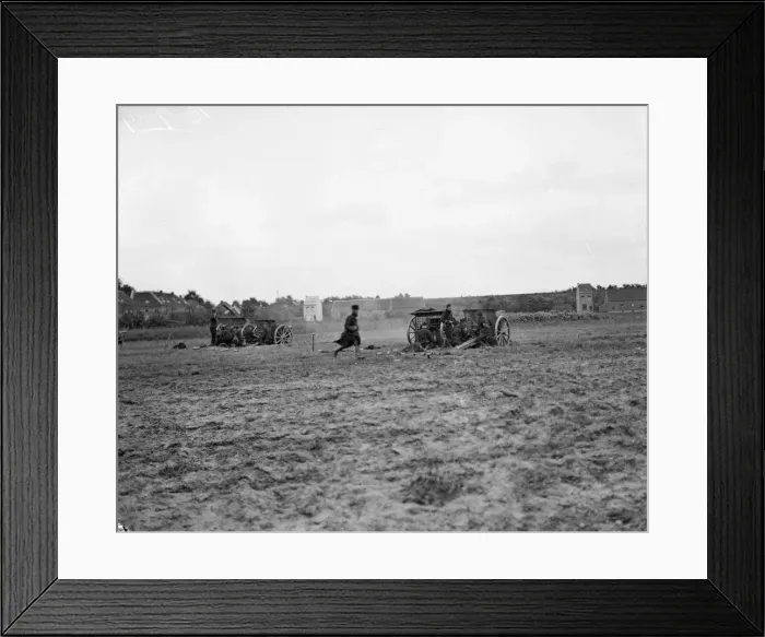 Framed Print : A Belgian field guns in action during the Battle of Hofstade Framed Print : A Belgian field guns in action during the Battle of Hofstade
