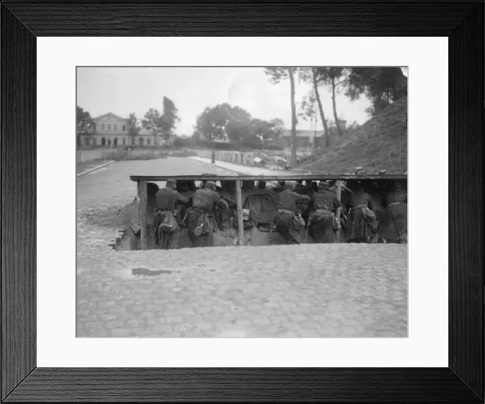 Framed Print : The Belgian town of Termonde after being recaptured is now only a heap of ruins Framed Print : The Belgian town of Termonde after being recaptured is now only a heap of ruins