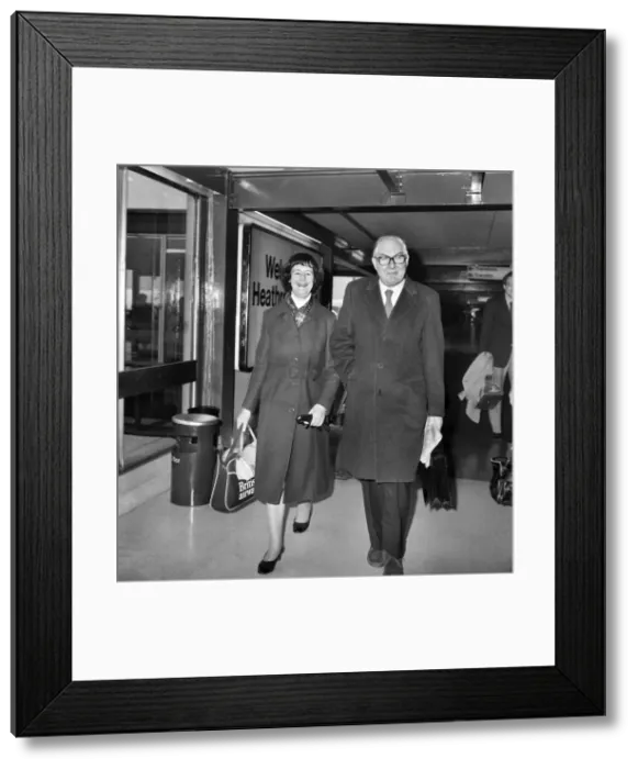 Framed Print : Politics: Departure of Mr. and Mrs. Jim Callaghan to Washington to have talks with Jimmy Framed Print : Politics: Departure of Mr. and Mrs. Jim Callaghan to Washington to have talks with Jimmy