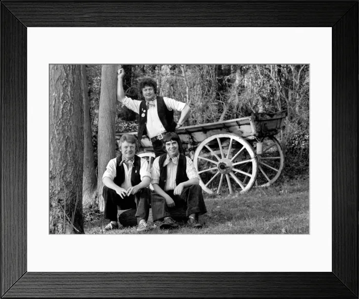 Framed Print : Music  /  Band  /  Group. The Wurzells'Pop Singers. January 1977 77-00097-004