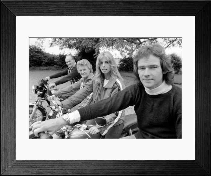 Framed Print : Barry Sheene: In the pits as a timekeeper will be his constant girl friend Stephanie Framed Print : Barry Sheene: In the pits as a timekeeper will be his constant girl friend Stephanie