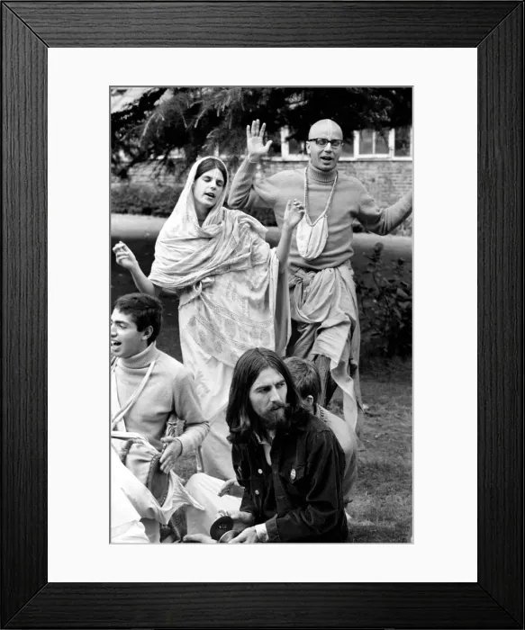 Framed Print : George Harrison of the Beatles pictured amongst the Buddhist American group Framed Print : George Harrison of the Beatles pictured amongst the Buddhist American group