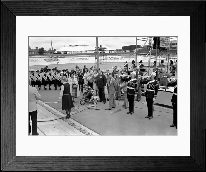 Framed Print : Noddy'Chimp on Trike. Brooke Bond Chimp. aNoddye the Brooke Bond aTour de Framed Print : Noddy'Chimp on Trike. Brooke Bond Chimp. aNoddye the Brooke Bond aTour de